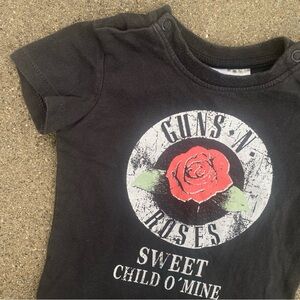 H&M Black Graphic T-Shirt